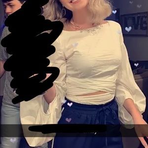 crop ballon sleeved wrap shirt